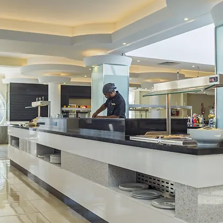 Resort Fergus Club Europa 4*