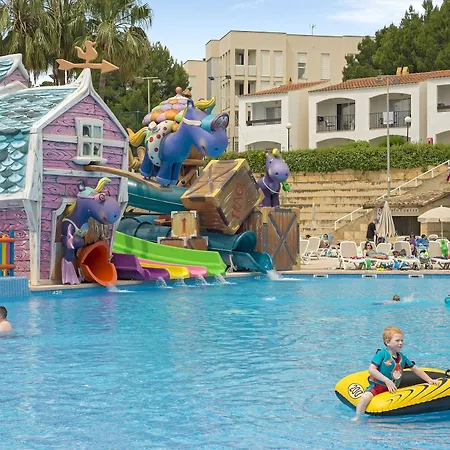 Semesteranläggning (resort) Fergus Club Europa