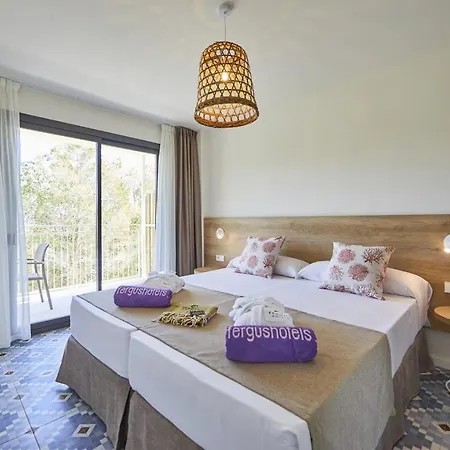 Fergus Club Europa منتجع 4*