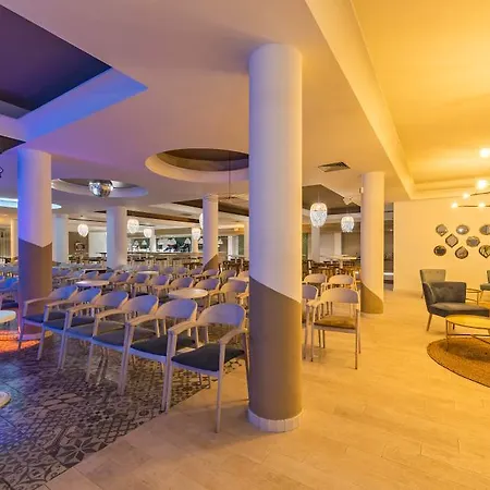 منتجع Fergus Club Europa 4*