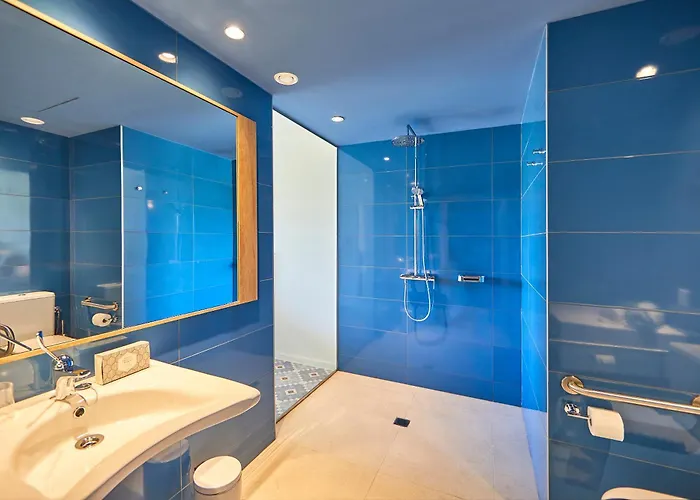 Fergus Club Europa باغيرا