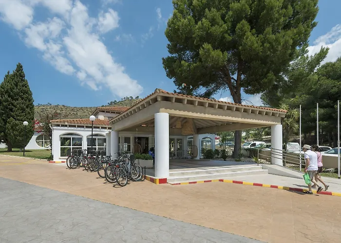 Fergus Club Europa باغيرا