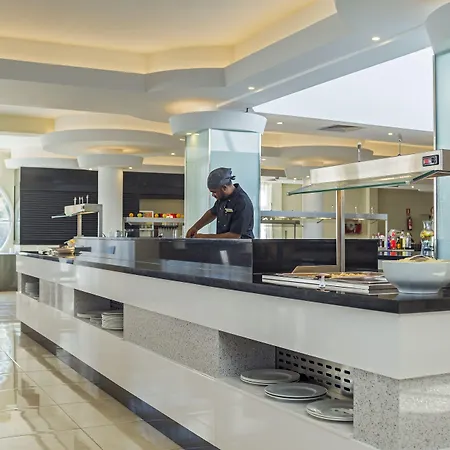 Ośrodek wypoczynkowy Fergus Club Europa 4*